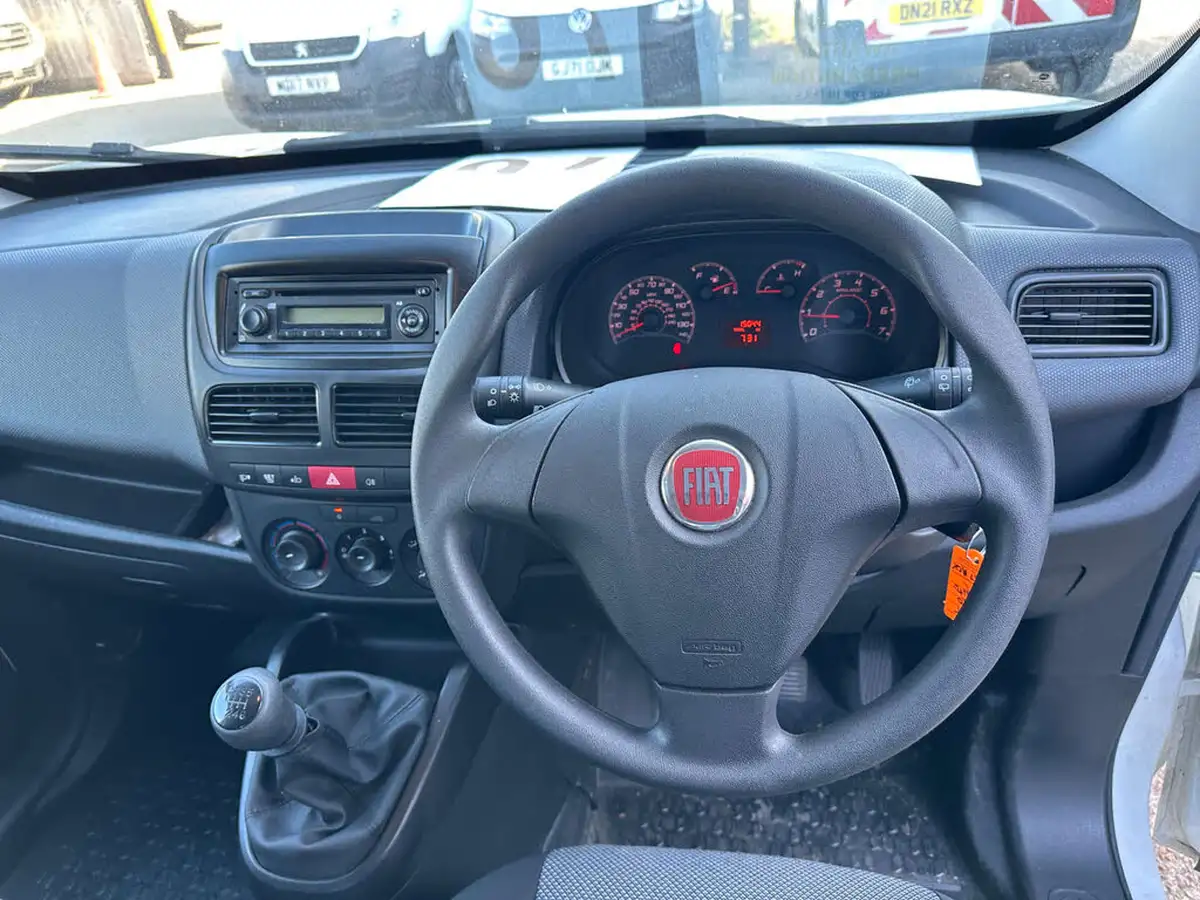 2018-fiat-doblo-cargo-16td-l1h1-big-16