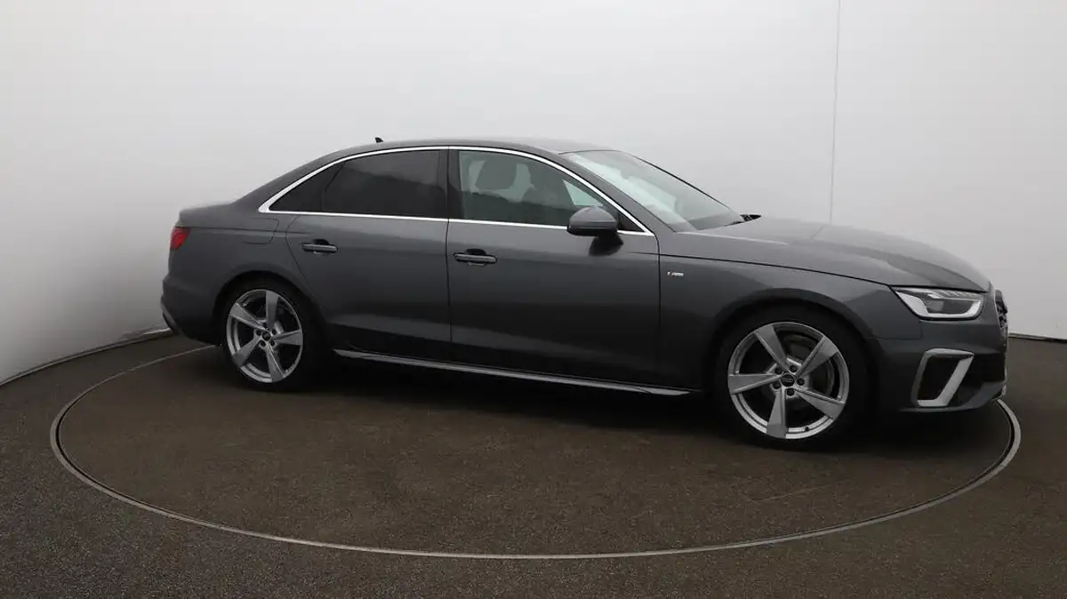 2022-audi-a4-20-35-tfsi-s-line-tronic-big-38