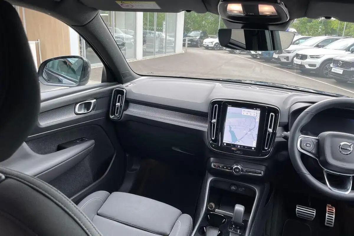 2022-volvo-xc40-e-recharge-plus-228bhp-big-30