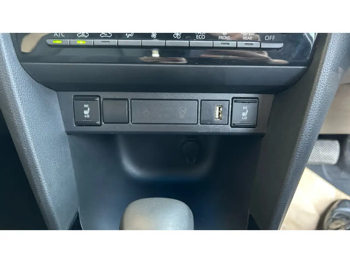 2022-toyota-yaris-cross-15-vvt-i-dynamic-big-36
