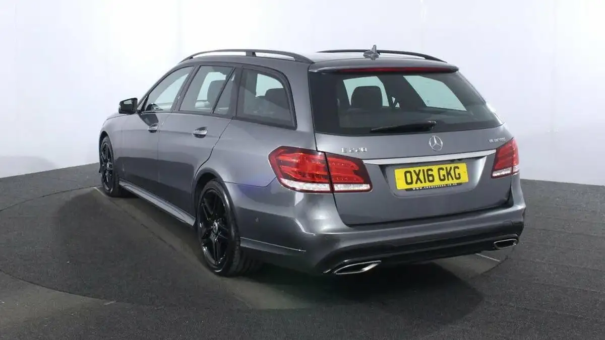 2016-mercedes-benz-e-class-21cdi-e220-amg-night-edition-premium-plus-estate-5d-big-4