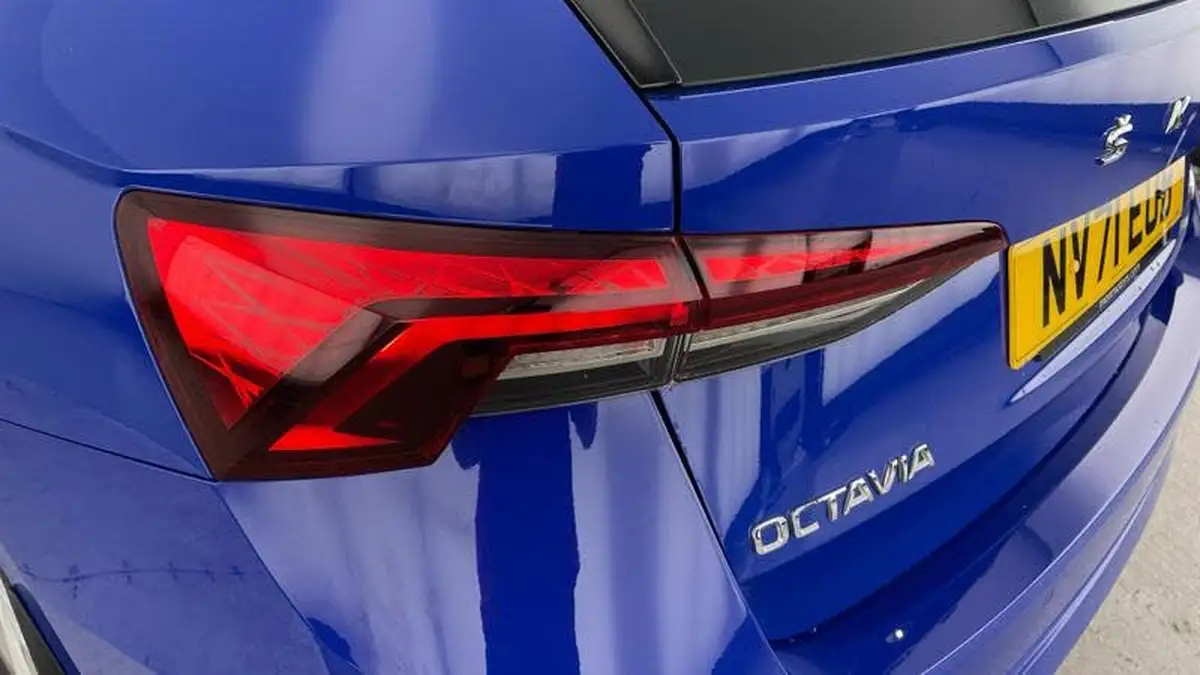 2022-skoda-octavia-10-tsi-e-tec-se-estate-big-27