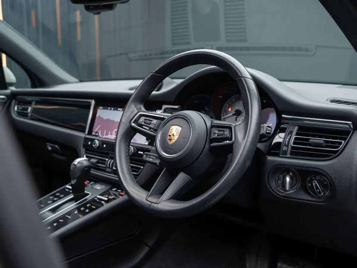 2022-porsche-macan-29-v6-s-big-38
