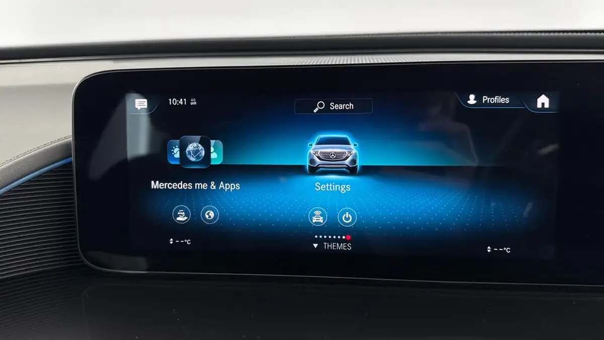 2022-mercedes-benz-eqc-e-eqc-400-amg-line-big-19