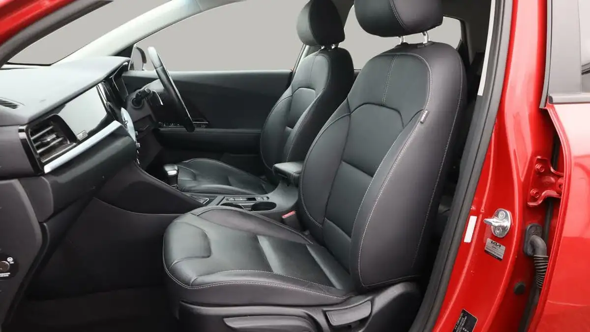 2022-kia-niro-16-gdi-3-156kwh-big-14