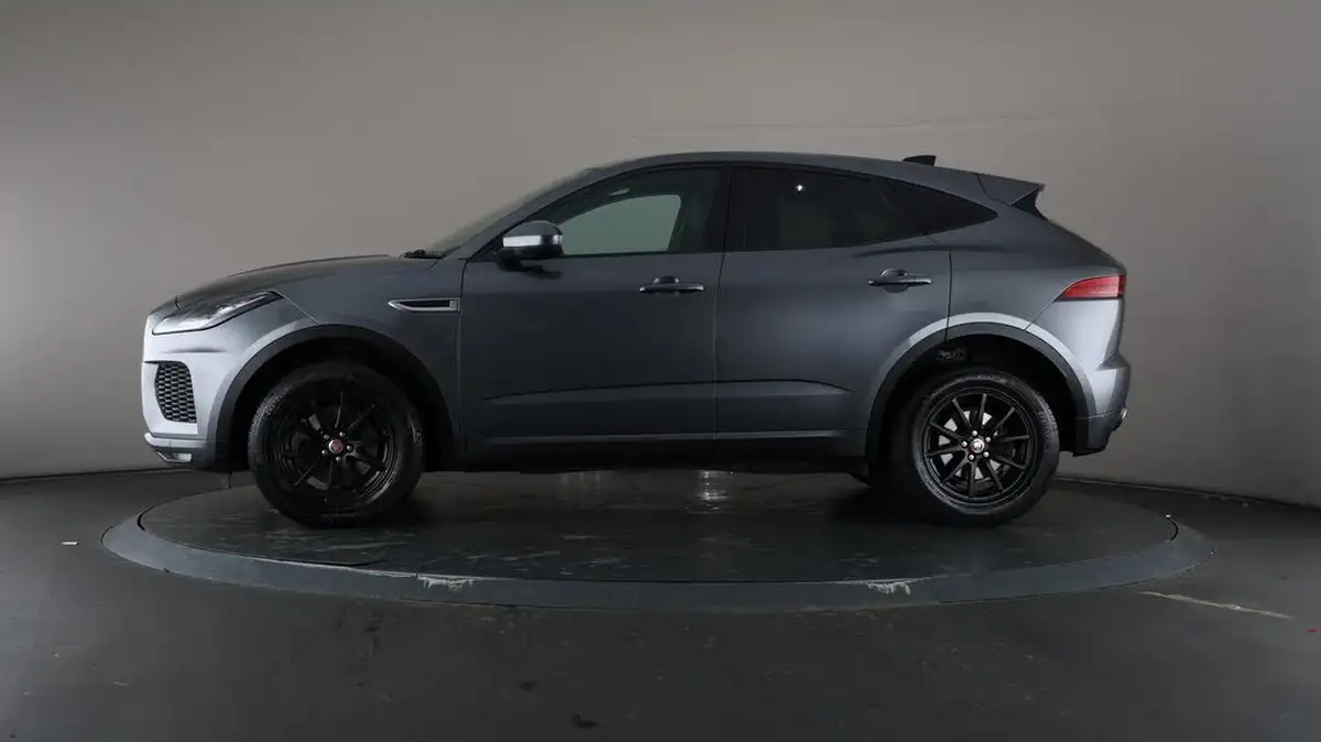 2019-jaguar-e-pace-20-i4d-r-dynamic-150ps-big-18