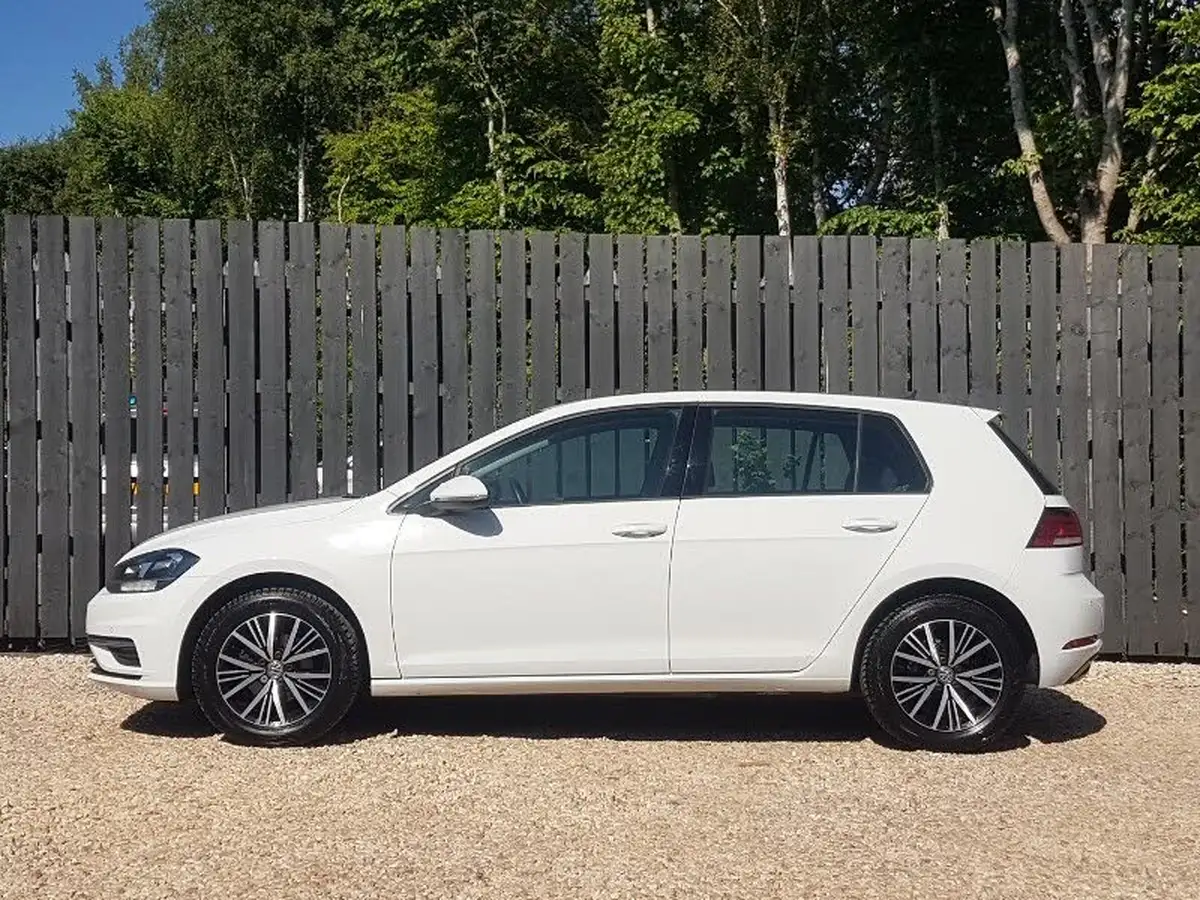 2018-volkswagen-golf-10-tsi-se-nav-115ps-hatchback-5d-big-3
