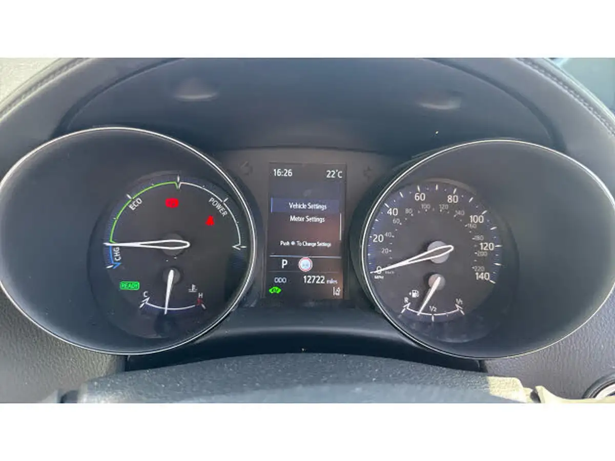 2022-toyota-c-hr-18-vvt-i-icon-big-8