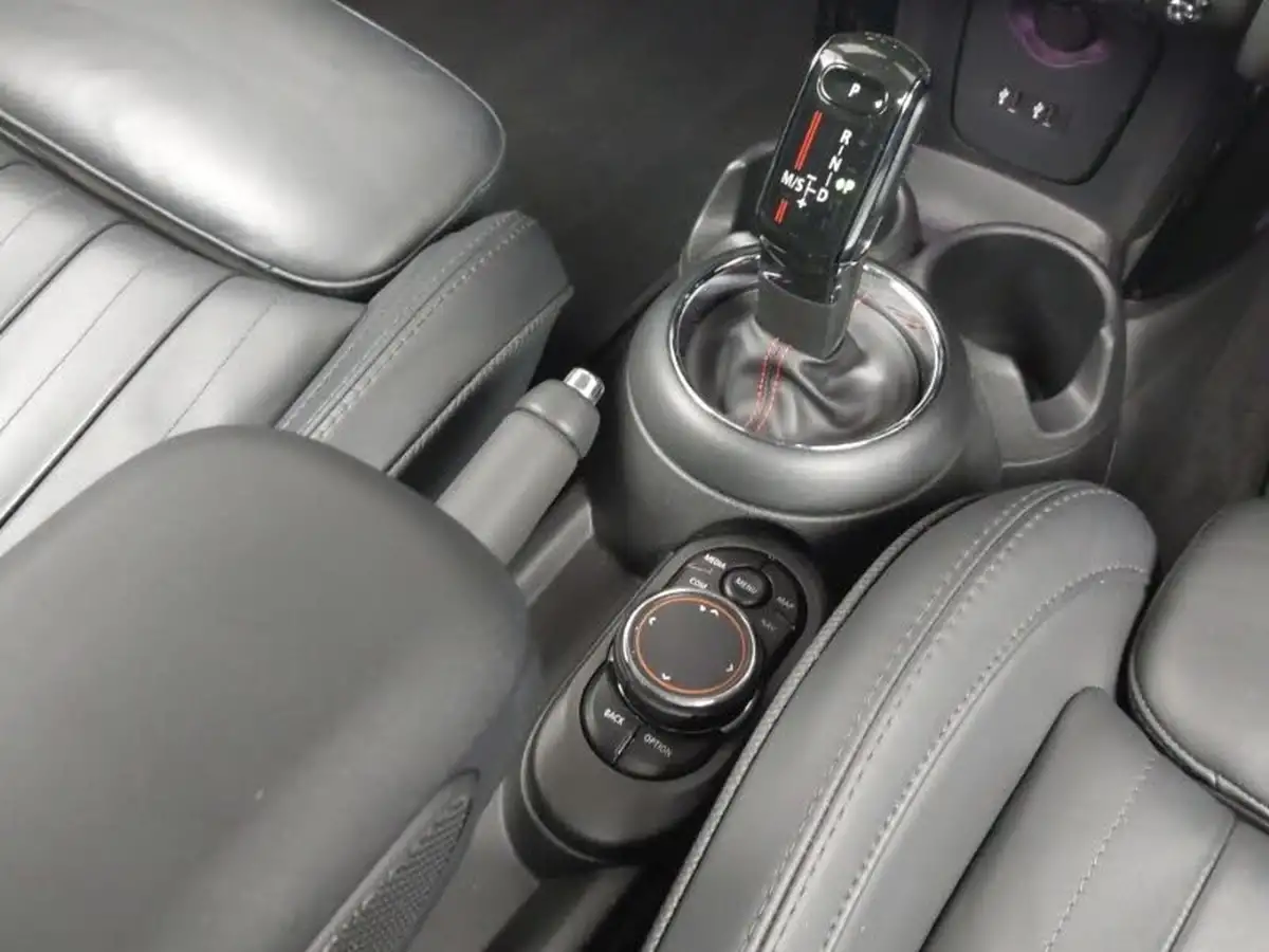 2019-mini-cooper-20-cooper-s-exclusive-189bhp-hatchback-3d-auto-big-9