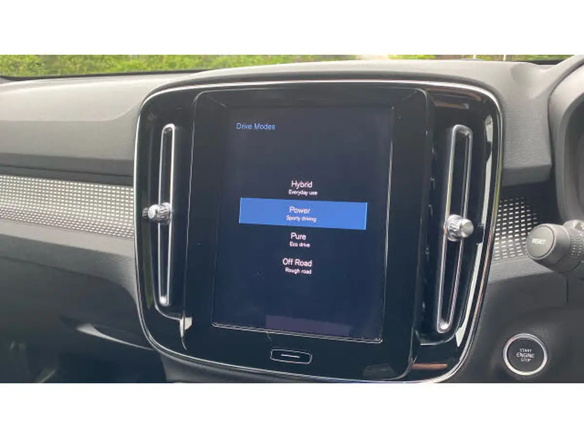 2022-volvo-xc40-15-t5-r-design-pro-big-32