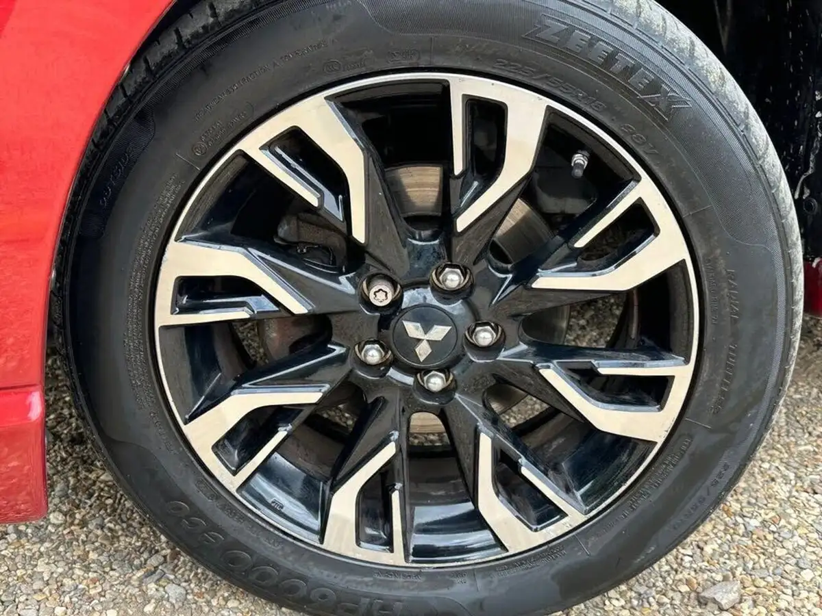 2016-mitsubishi-outlander-20-gx4hs-phev-big-16