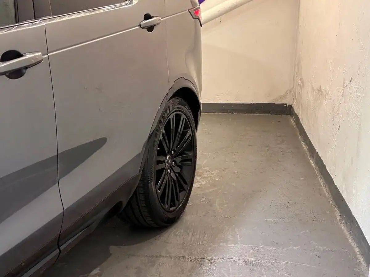 2020-land-rover-discovery-30-sd6-hse-big-5