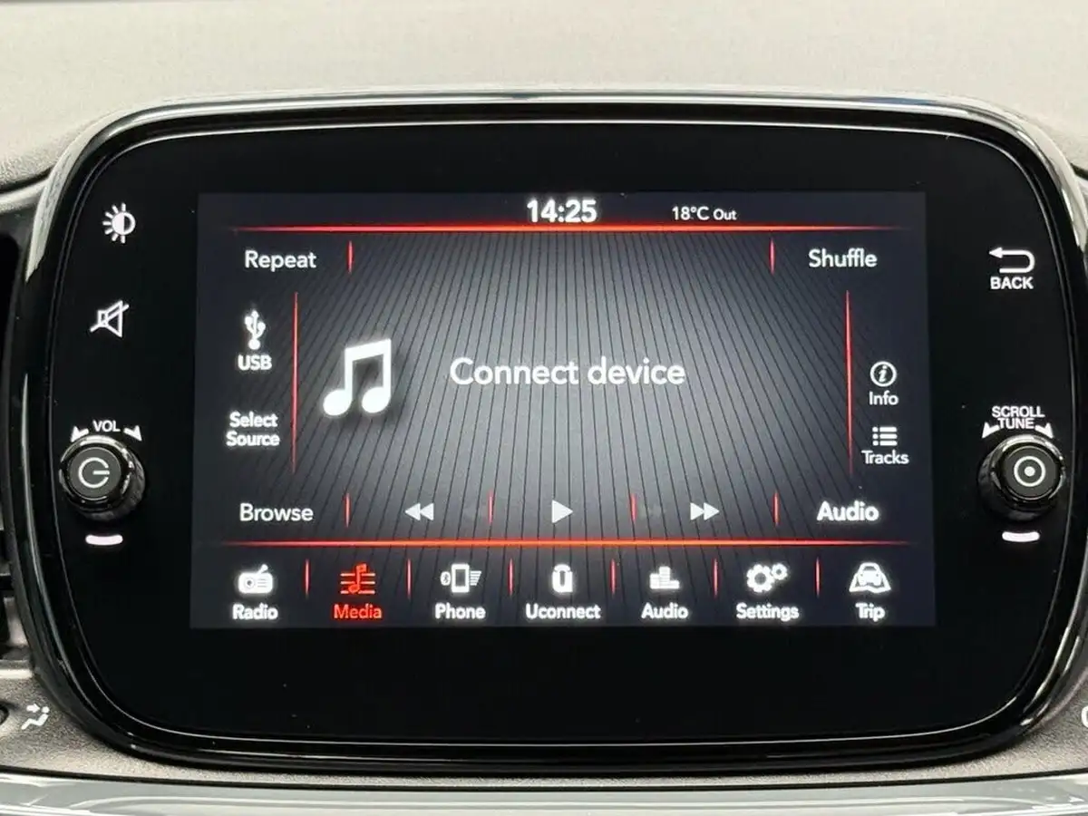 2019-fiat-500-12-sport-big-25