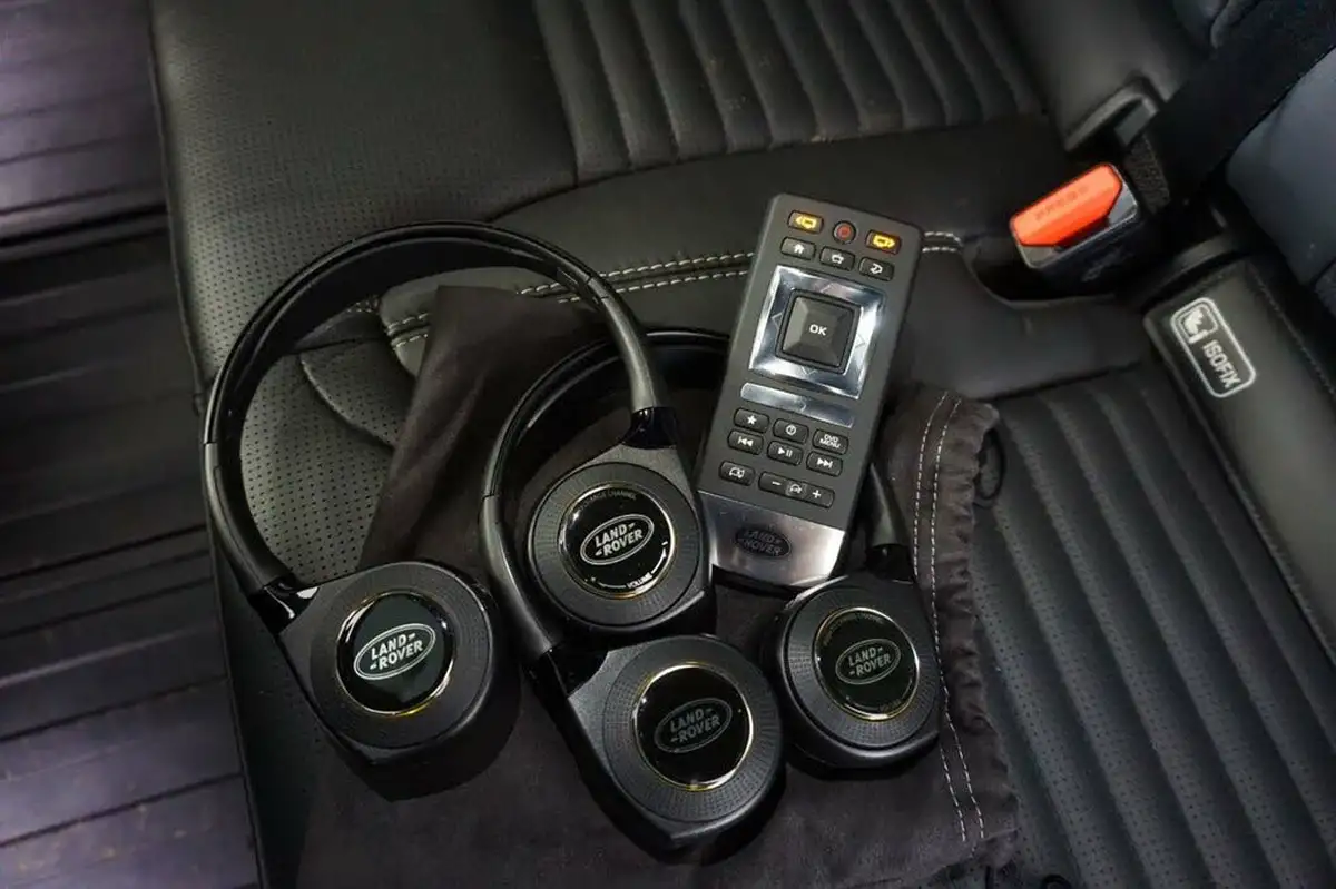 2019-land-rover-discovery-30-sd-v6-hse-luxury-big-48