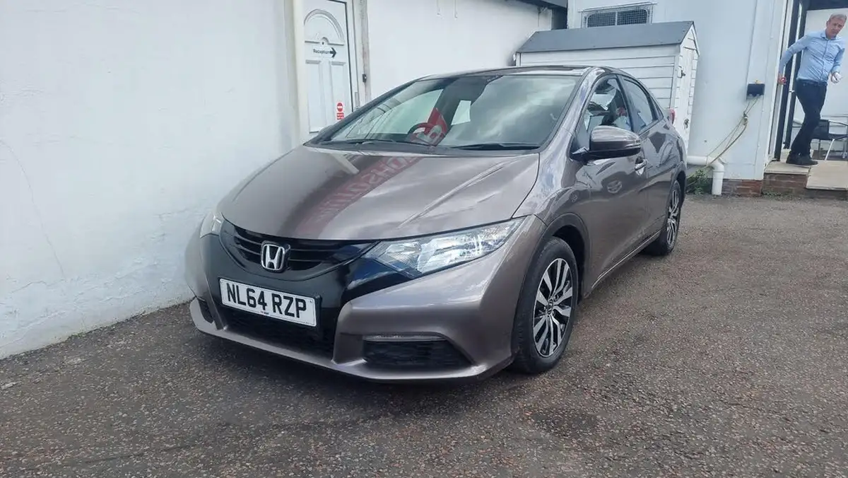2014-honda-civic-16td-s-hatchback-big-20