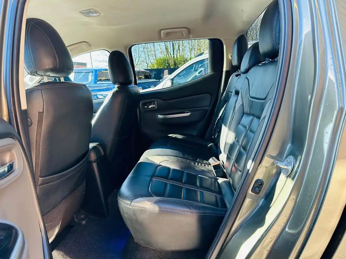 2019-mitsubishi-l200-24di-d-barbarian-eu6-big-65