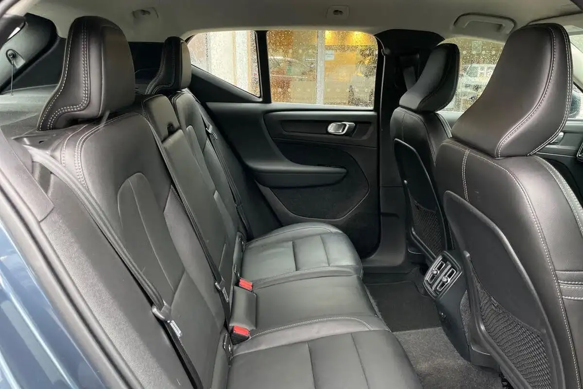 2021-volvo-xc40-15-t3-inscription-161bhp-auto-big-21