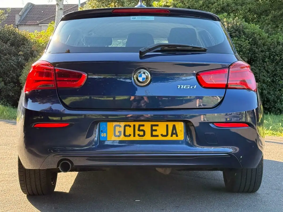 2015-bmw-1-series-15td-116d-sport-114bhp-5d-auto-big-9