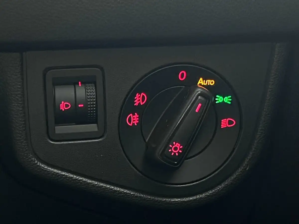 2021-volkswagen-polo-10-tsi-match-dsg-big-26