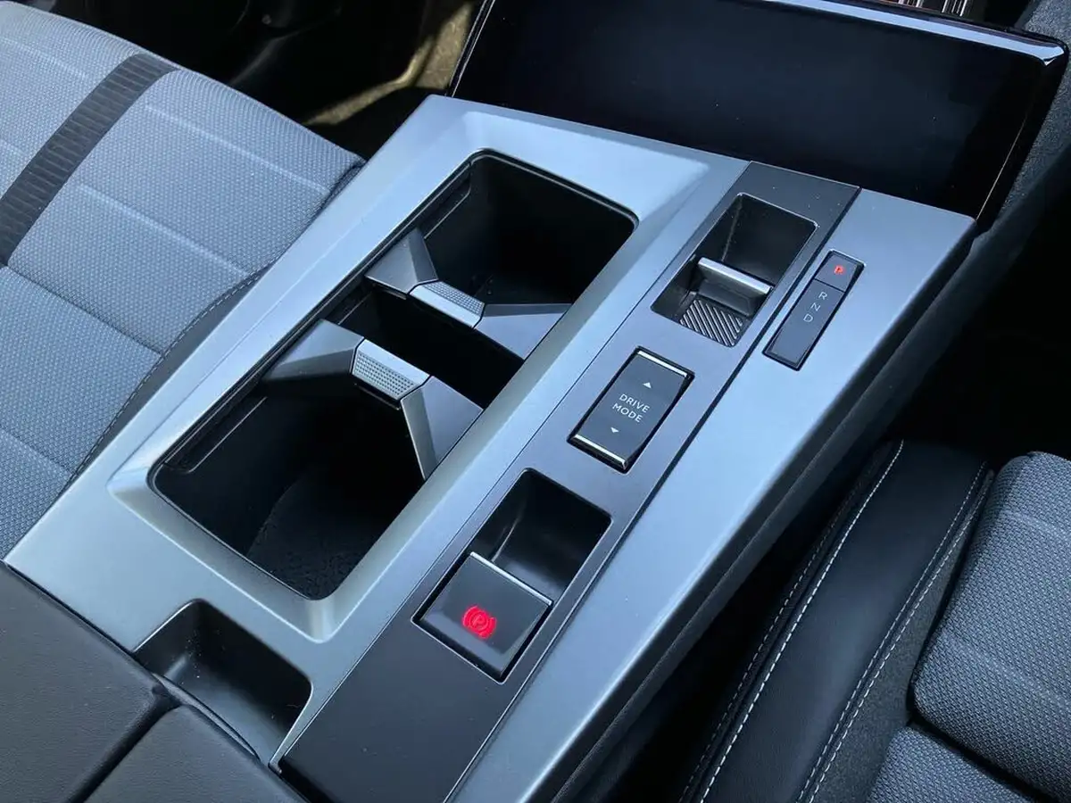 2024-vauxhall-grandland-e-ultimate-big-43