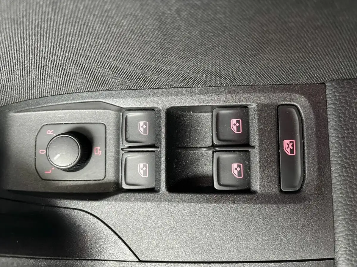 2022-seat-ibiza-10-tsi-fr-110ps-big-22