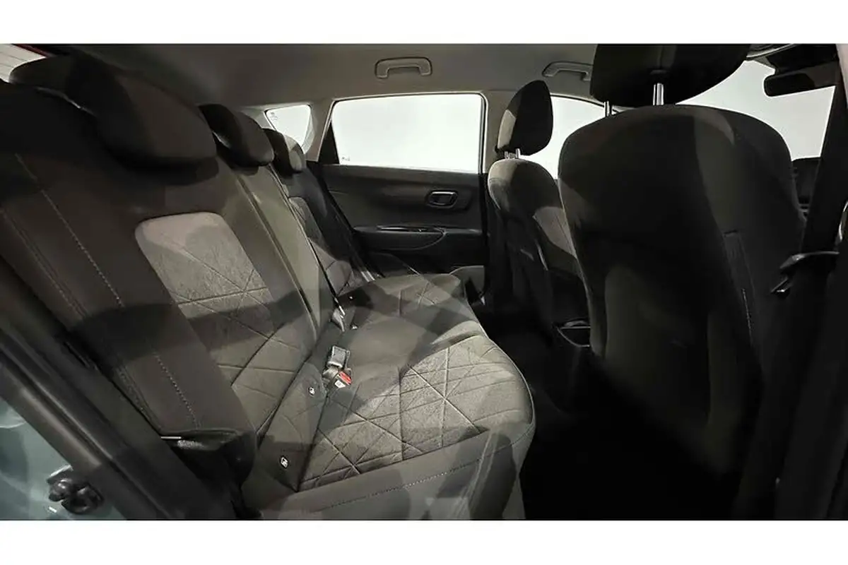 2022-hyundai-bayon-10-t-gdi-se-connect-big-23