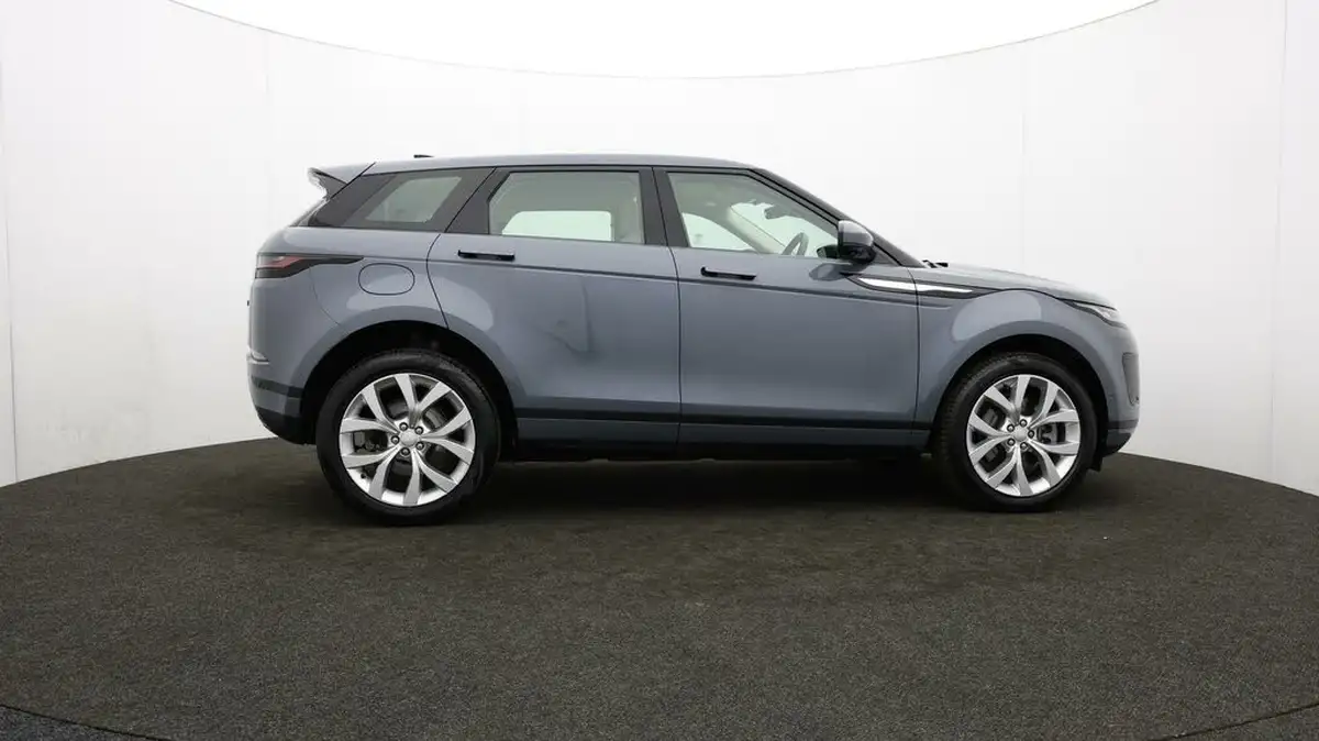 2021-land-rover-range-rover-evoque-15-p300e-se-big-40