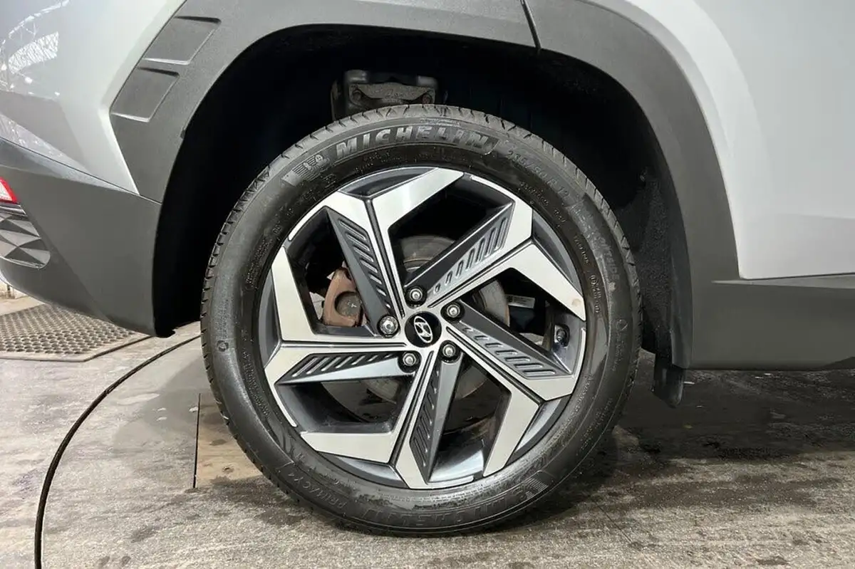 2022-hyundai-tucson-16-t-gdi-premium-230ps-hybrid-auto-big-13