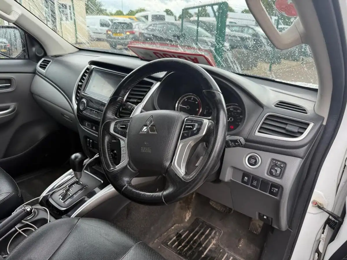 2020-mitsubishi-l200-24di-d-challenger-auto-big-24