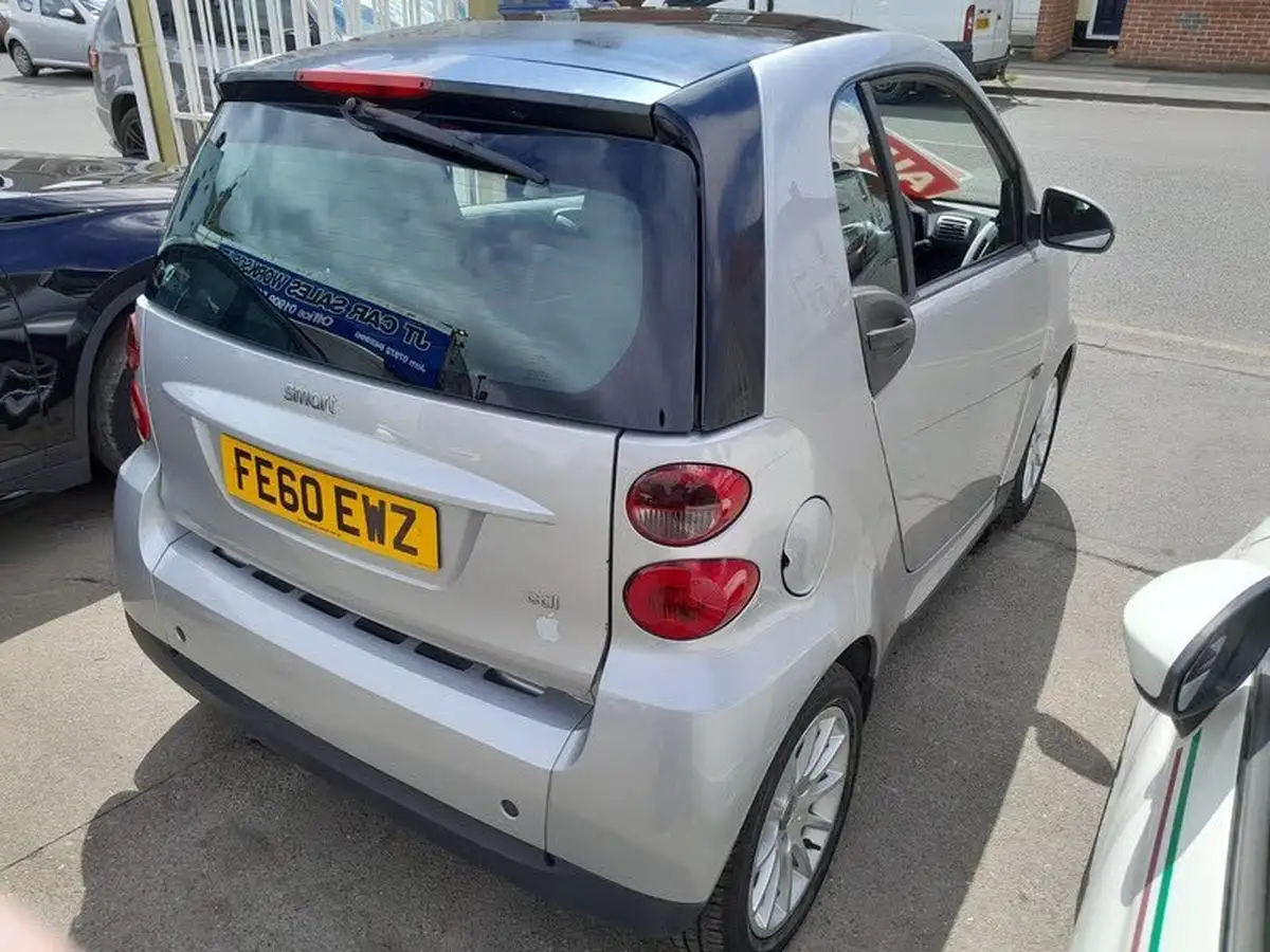 2010-smart-fortwo-08td-passion-coupe-semi-a-big-4