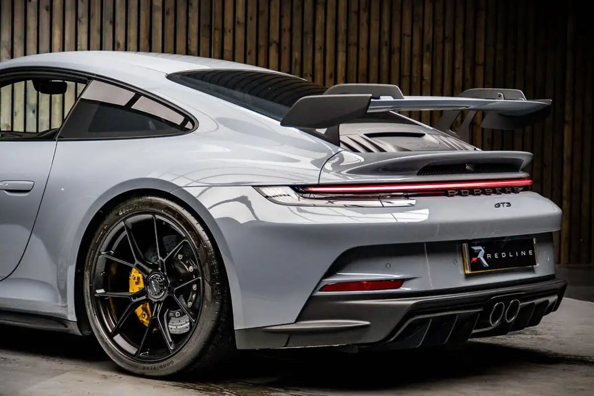 2022-porsche-911-40-gt3-rwd-pdk-big-16