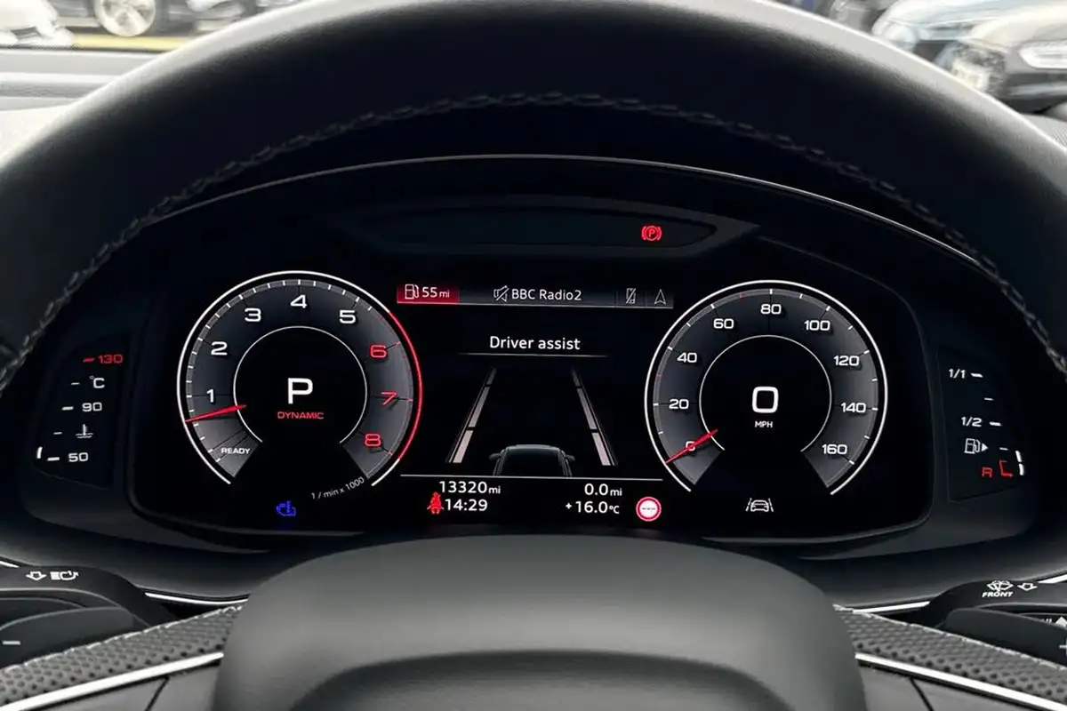 2024-audi-q8-30-55-tfsi-launch-edition-big-33