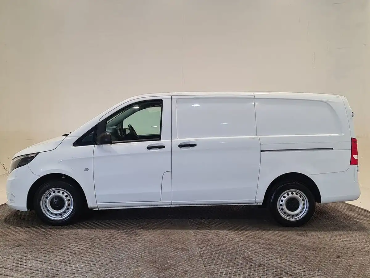 2021-mercedes-benz-vito-18-cdi-114-progressive-l2-panel-big-12