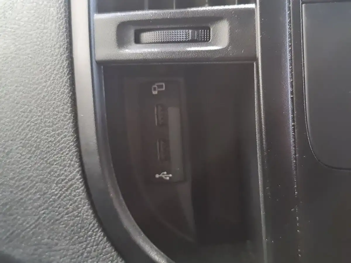 2021-mercedes-benz-vito-18-cdi-114-progressive-l2-panel-big-31
