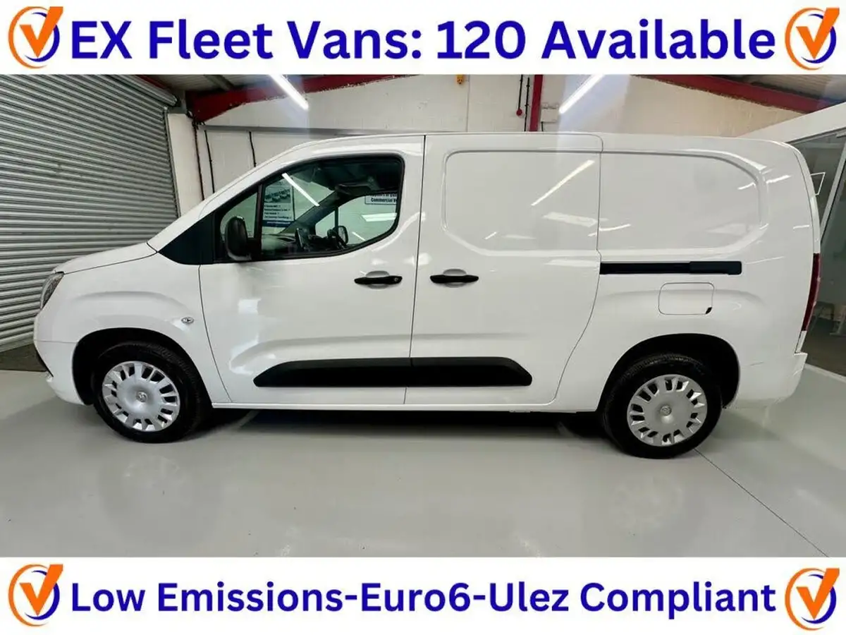 2022-vauxhall-combo-15cdti-sportive-2300-100pseu6dt-l2h1-big-0