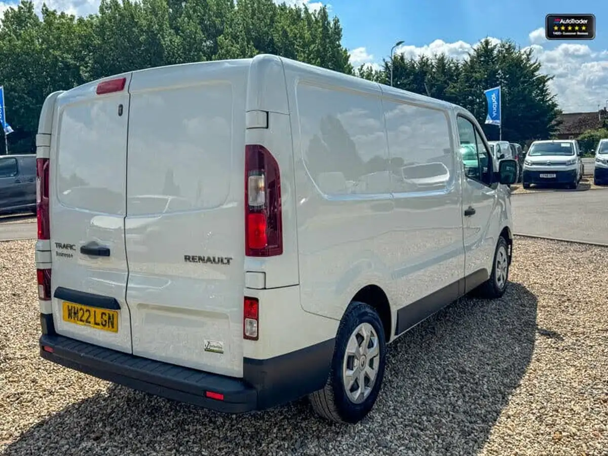 2022-renault-trafic-20dci-sl28-130-business-big-5