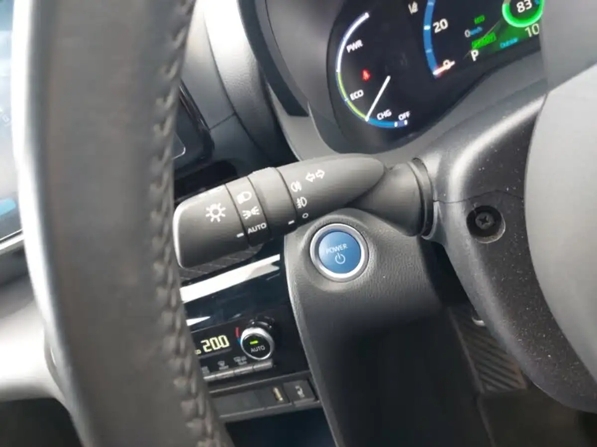 2022-toyota-yaris-cross-15-vvt-i-dynamic-big-14