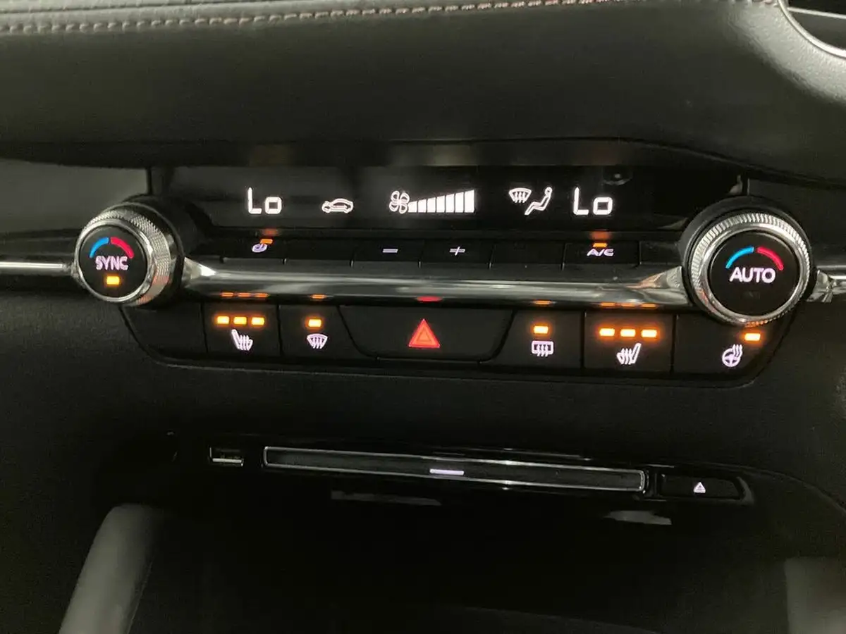 2020-mazda-mazda3-20-gt-sport-180ps-hatchback-5d-big-11