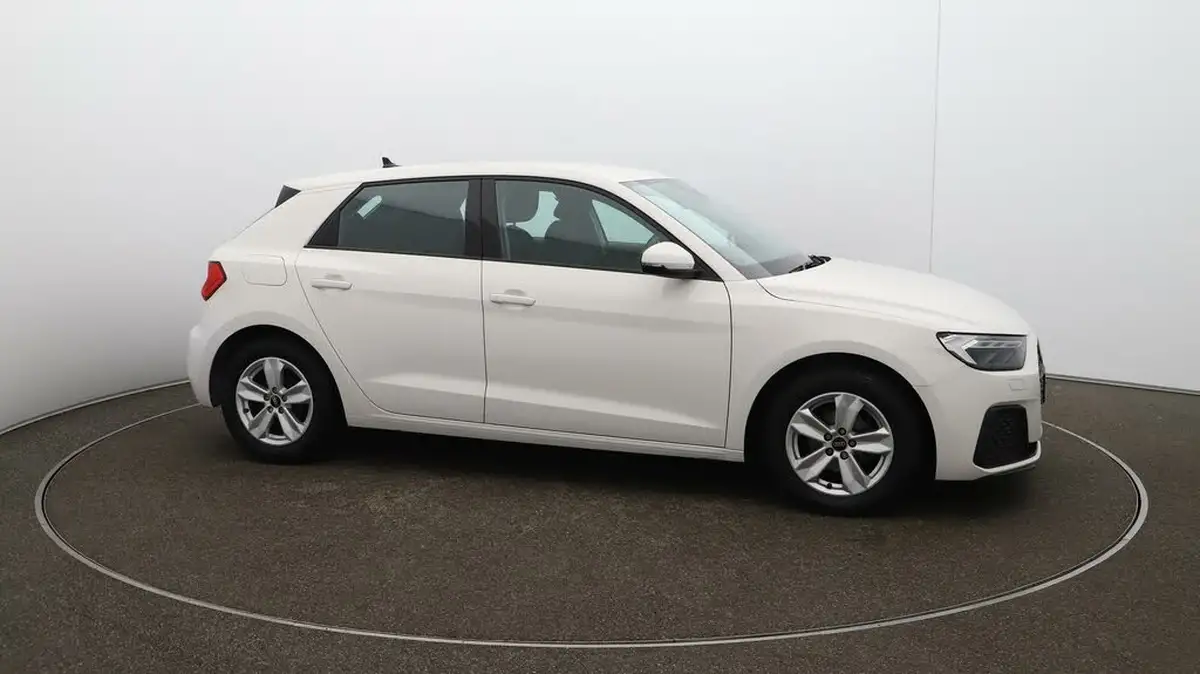 2022-audi-a1-10-25-tfsi-technik-big-37