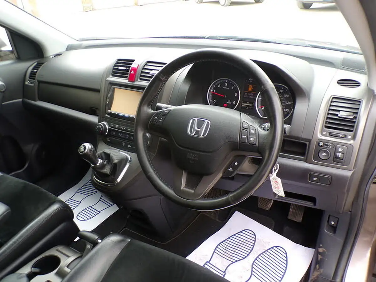 2010-honda-cr-v-22td-es-t-big-11