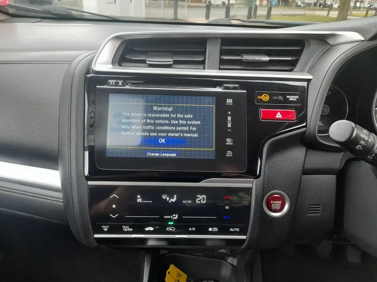 2018-honda-jazz-13-i-vtec-ex-navi-big-11