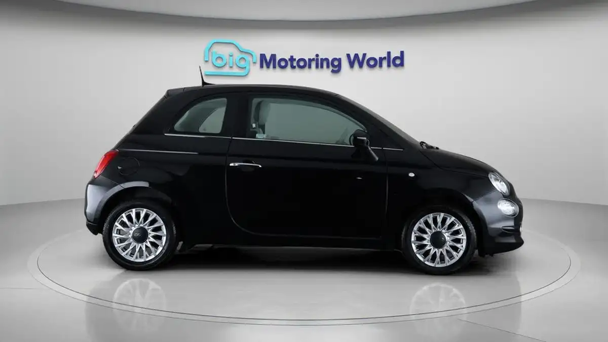 2020-fiat-500-12-lounge-big-7