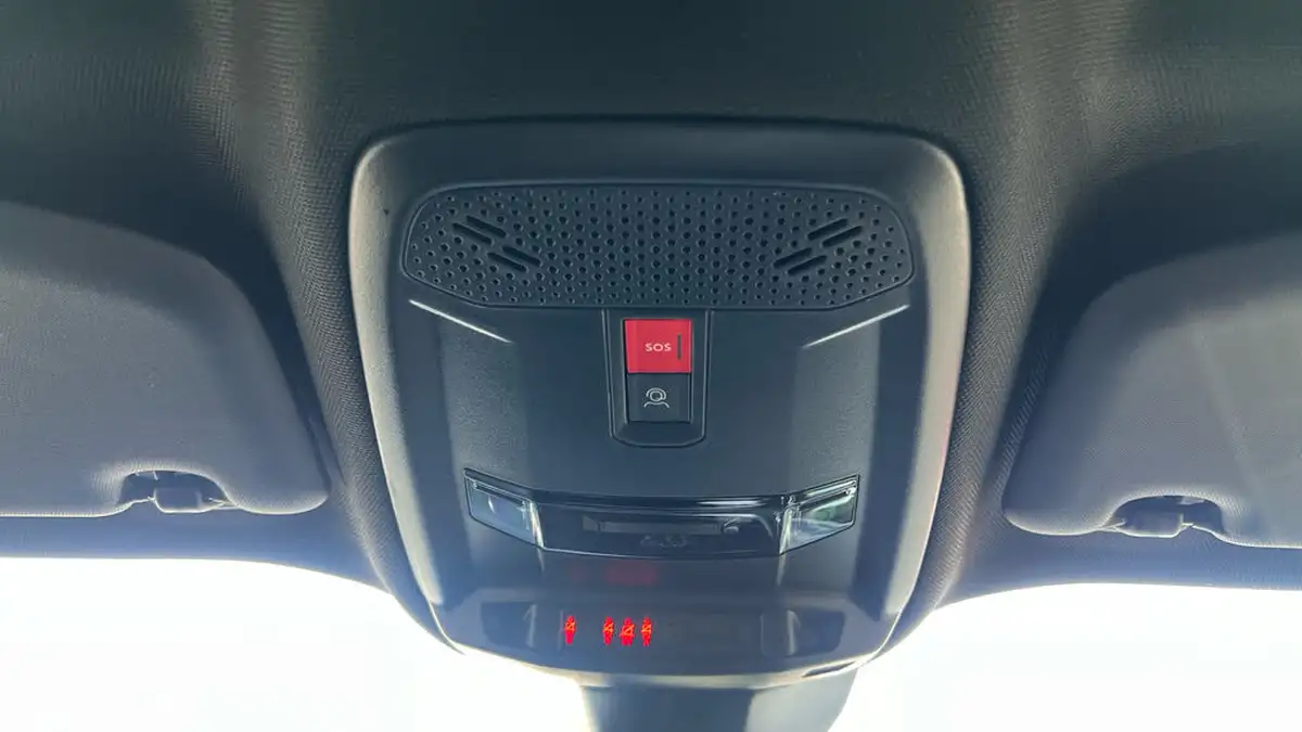 2024-peugeot-2008-suv-e-gt-156ps-54kwh-big-35