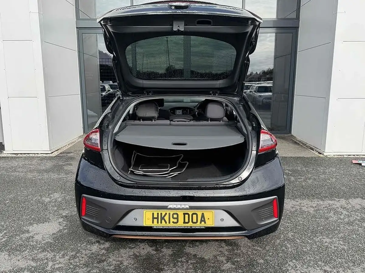 2019-hyundai-ioniq-e-premium-electric-88kw-big-16