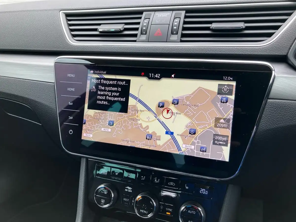 2018-skoda-superb-14-tsi-act-se-l-executive-hatchback-dsg-big-12