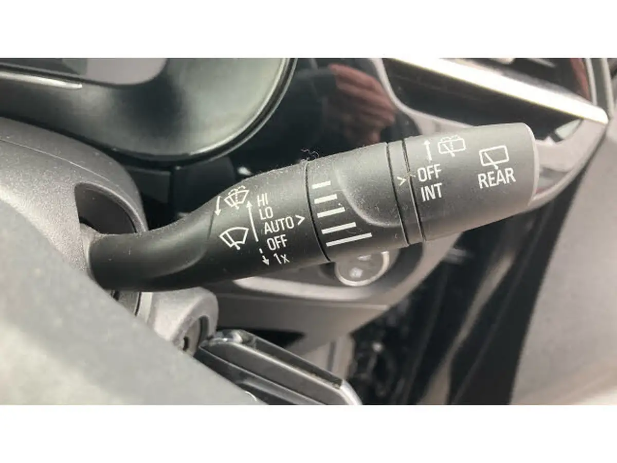 2022-vauxhall-corsa-12-turbo-elite-edition-big-32