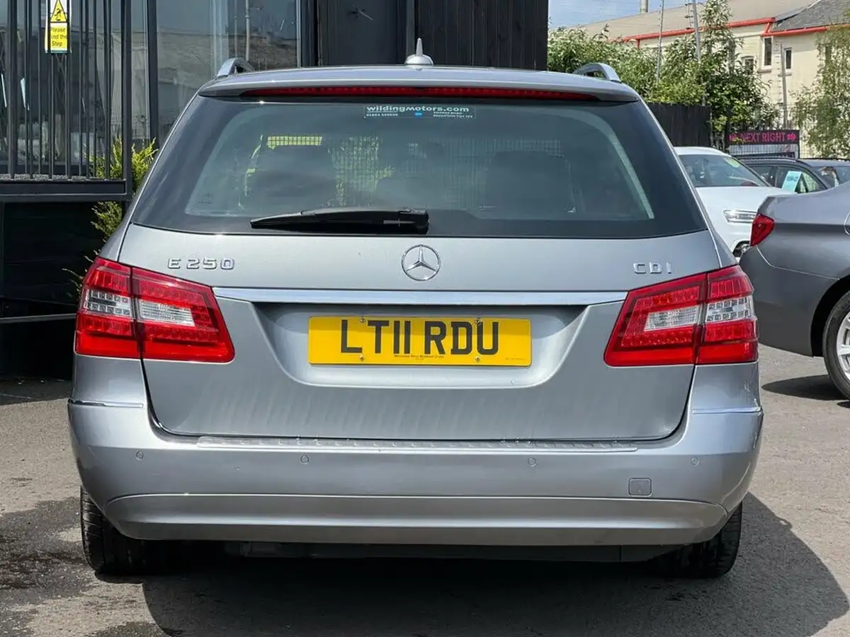 2011-mercedes-benz-e-class-21td-e250-cdi-avantgarde-201bhp-cdi-blueefficiency-estate-5d-7g-tronic-big-5