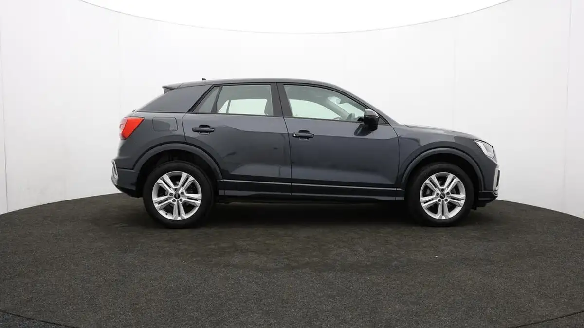2021-audi-q2-15-35-tfsi-sport-big-41
