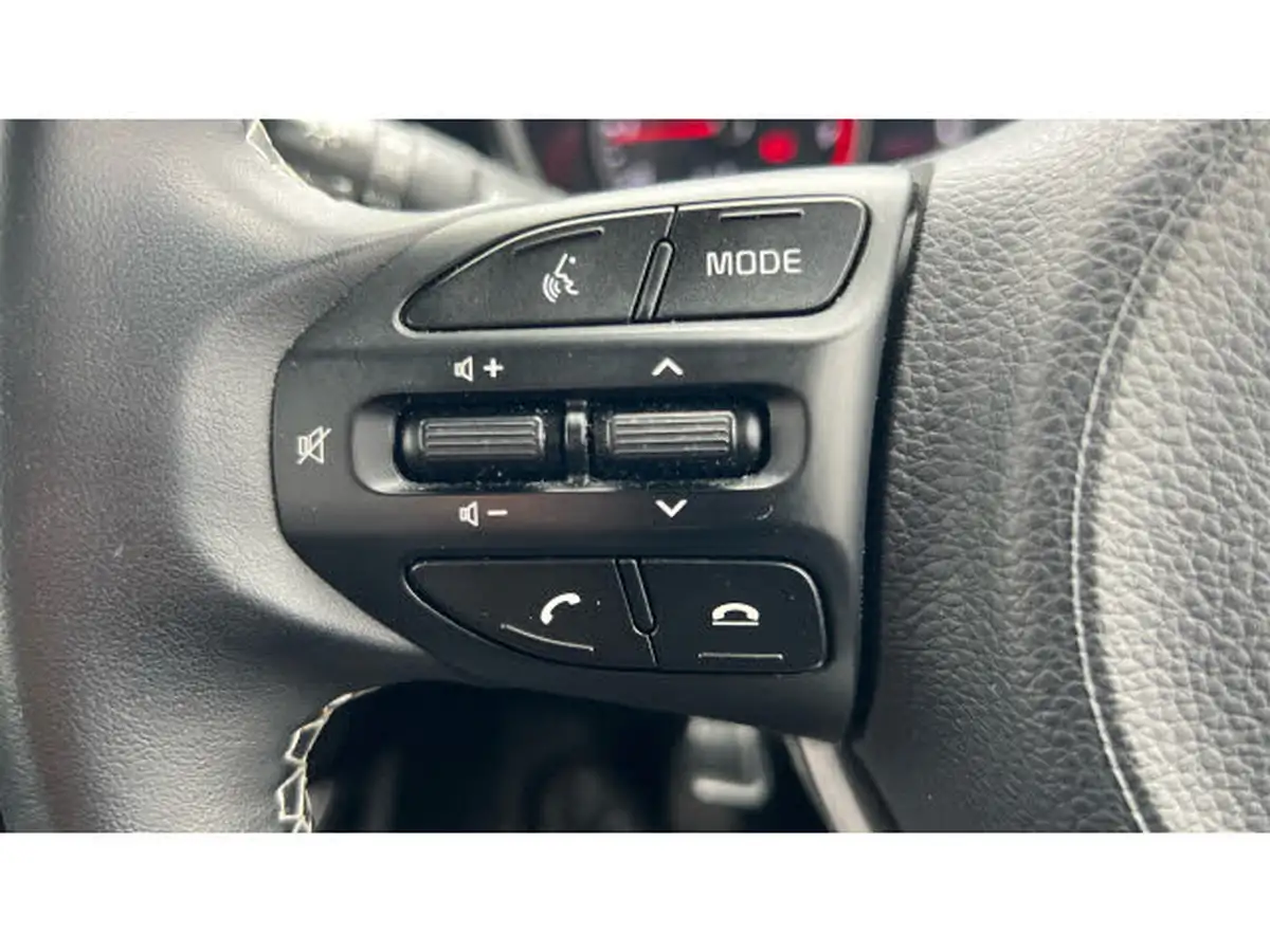 2021-kia-picanto-10-3-big-29