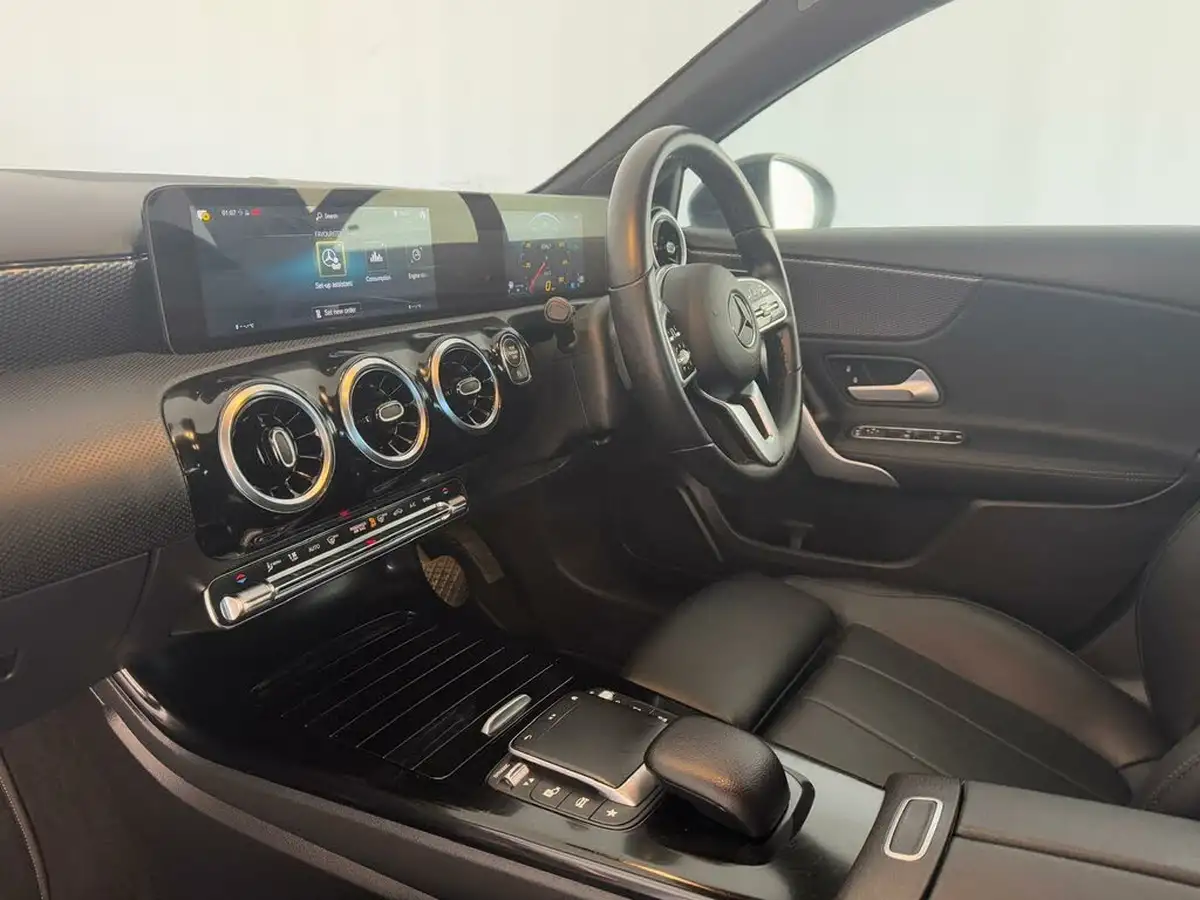 2022-mercedes-benz-a-class-13-a180-sport-executive-edition-hatchback-5d-7g-dct-big-8